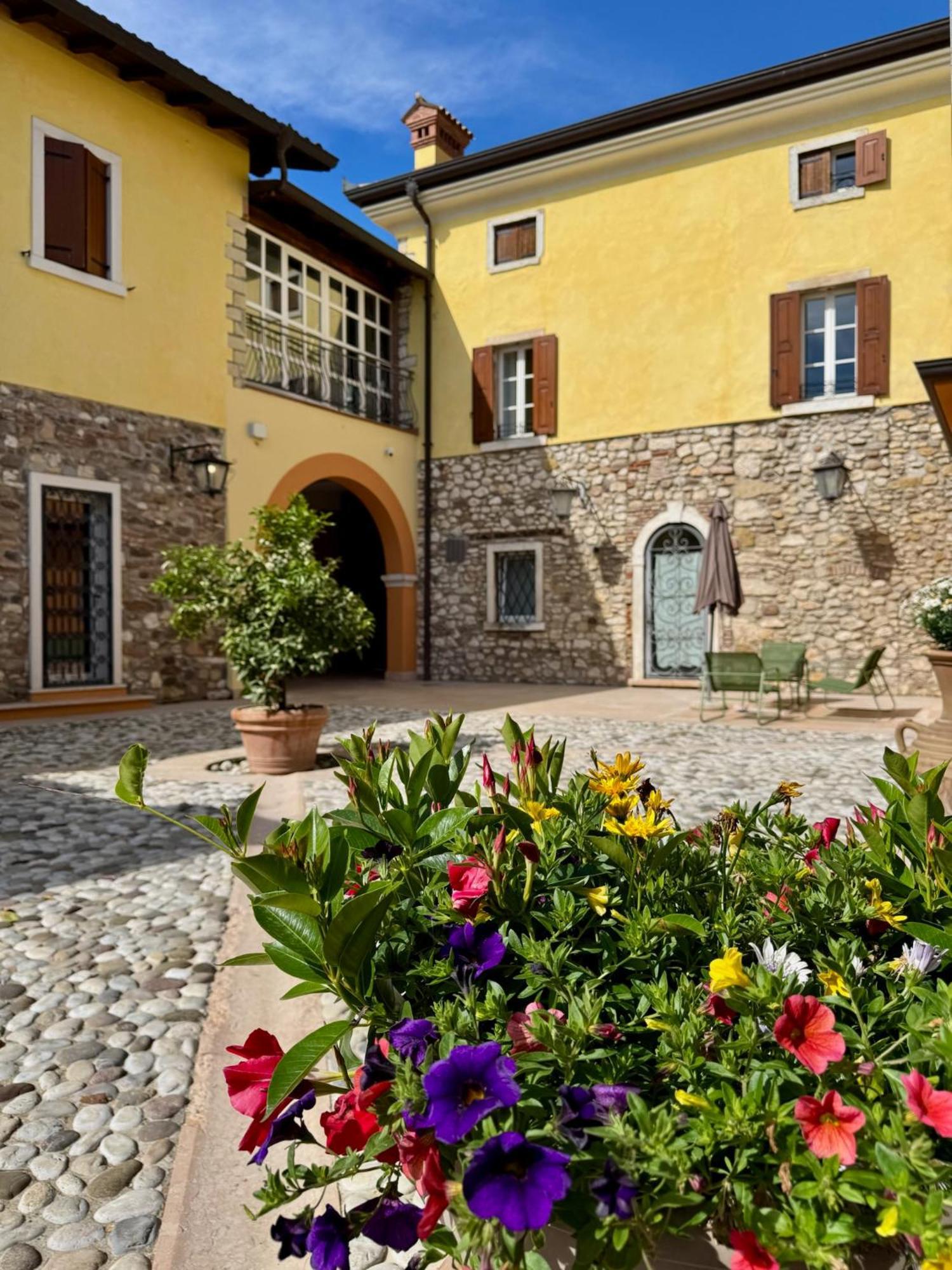 Corte Impero Hotel & Restaurant Аффи Экстерьер фото