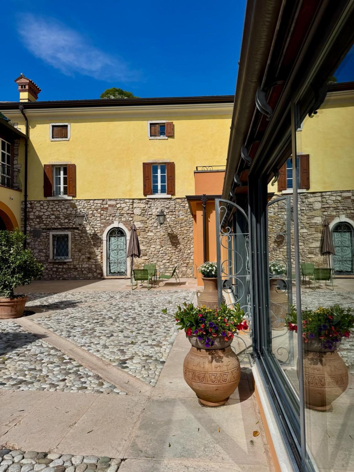 Corte Impero Hotel & Restaurant Аффи Экстерьер фото